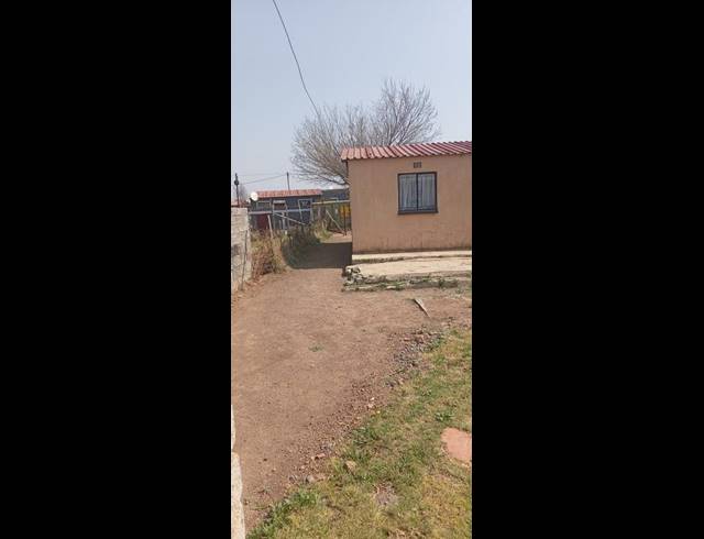 2 BEDROOM HOUSE FOR SALE IN PALM RIDGE EXT 2